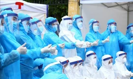 Áo bảo hộ bằng giấy: Vừa chống SARS-CoV-2, vừa giảm ô nhiễm rác thải nhựa trong môi trường