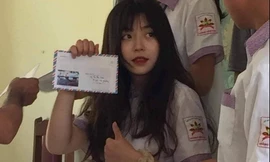 Nghỉ Tết sớm do dịch, thầy cô không quên lì xì quà Tết khiến teen... mừng muốn rớt nước mắt