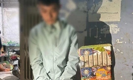 Nam thanh niên lĩnh án tù vì mua bốn hộp pháo nổ