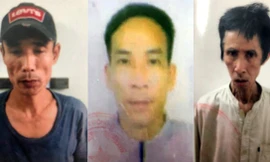 Nguyễn Đình Tân (trái), Nguyễn Văn Duy (giữa) và Trần Thượng Phẩm. Ảnh: Q.T.