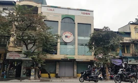 Tạm dừng công trình cải tạo, sửa chữa gây ảnh hưởng hộ liền kề