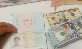 Khách nam quên ba lô chứa hơn 370 triệu đồng ở sân bay Nội Bài 