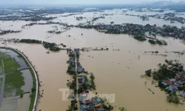 Nêu phương án xử lý tình trạng mưa là ngập ở 'rốn lũ' Hà Nội