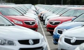 Ô tô ngoại về Việt Nam đón Tết bất ngờ tăng mạnh