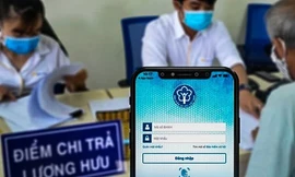 BHXH Quảng Nam phấn đấu hoàn thành trả lương hưu, trợ cấp không dùng tiền mặt trước tháng 10