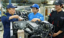 Theo Bộ LĐ-TB&XH, sắp tới ưu tiên cho 8.459 lao động Trung Quốc và Hàn Quốc nhập cảnh trở lại