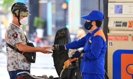 Giá xăng dầu giảm vào ngày mai?