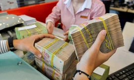 Theo Tổng LĐLĐ Việt Nam, thưởng Tết Nguyên đán năm nay tăng 6%, trong đó các ngành như điện tử, ngân hàng, dịch vụ tài chính, bất động sản…có mức thưởng cao