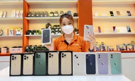 Điện thoại thông minh, ô tô nhập khẩu, xì gà không được giảm thuế VAT