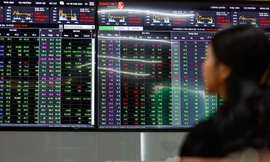 Cổ phiếu ngân hàng đảo chiều, VN-Index mất điểm