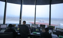 Nhầm số hiệu chuyến bay, kiểm soát viên không lưu bị đình chỉ 