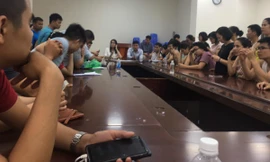 Cư dân lao đao vì chủ đầu tư 'tự tung, tự tác'?