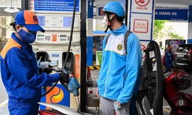 Giá xăng dầu đồng loạt giảm
