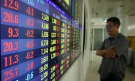 Liên tục phát hiện các vụ bán chui cổ phiếu