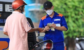 Giá xăng dầu đồng loạt tăng vào ngày mai?