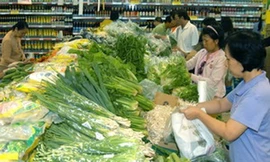 Siêu thị tích cực kìm giữ giá