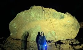 Khánh Hòa: Cận cảnh khối đá hơn 100 tấn chắn ngang đèo Khánh Lê