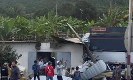 Ba ô tô tông liên hoàn trên quốc lộ ở Khánh Hòa, 3 người bị thương