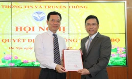 Bộ trưởng TT&TT trao quyết định bổ nhiệm Tổng biên tập báo VietNamNet