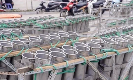 Tận thấy trận địa pháo hoa bên Hồ Tây trước đêm giao thừa