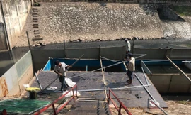 Vì sao bất ngờ tháo dỡ khu thí điểm làm sạch nước sông Tô Lịch?