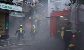 Cháy khách sạn 6 tầng tại khu phố cổ Hà Nội