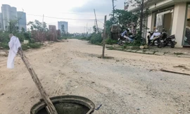 Cảnh nhếch nhác tại khu dân cư không điện, không nước ở Thủ đô