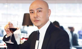 Cuộc sống giàu sang, không con cái của Trương Vệ Kiện