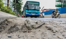 Hiểm họa từ nắp hố ga 'tử thần' trên đường vành đai 3