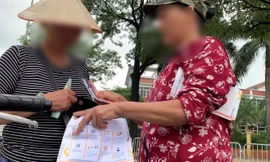 Hai ngày trước trận Việt Nam - Malaysia: Sốt vé xình xịch giữa trời mưa