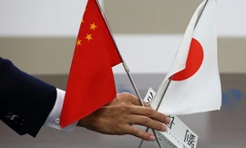 Nhật-Trung gần xa 