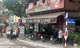 Hà Nội nên nới lỏng theo hướng 'mở bên trong, thắt chặt bên ngoài'