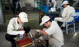 Các giải pháp hỗ trợ DN cầm cự qua giai đoạn khó khăn sẽ góp phần giữ việc làm cho người lao động 