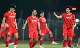 Trọng Hoàng (giữa) sẽ trở lại ở trận đấu gặp Malaysia ảnh Hữu Phạm (từ UAE)