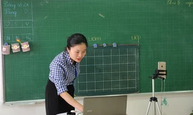 Giáo viên dạy học trong khu cách ly tại Hà Tĩnh 