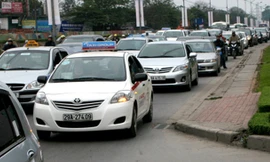 Hà Nội thêm phố cấm taxi
