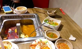 Quản lý nhà hàng buffet phạt khách 200K vì để thừa rau “tố” khách hàng diễn vai nạn nhân