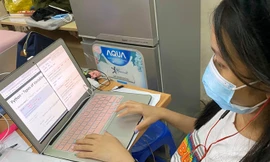 Hàng loạt trường Đại học tại TP.HCM thông báo cho sinh viên chuyển sang hình thức học online