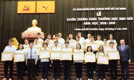 TP.HCM: Mức thưởng dành cho học sinh Giỏi dự kiến sẽ tăng, có thể lên đến 200 triệu đồng!