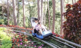 Dân mạng vào tận trang cá nhân Quang Hải, tung bằng chứng nam cầu thủ từng hẹn hò Huyền My