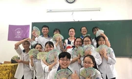 Lớp 12 ở Vĩnh Phúc nhận tổng tiền thưởng gần nửa tỉ đồng vì có thành tích học tập tốt