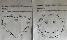 Cách ra đề kiểm tra bá đạo của giáo viên môn Hóa: Học sinh nhìn vào đều phải bật cười!
