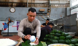 Hương tết cổ truyền độc đáo trong bánh chưng Tranh Khúc