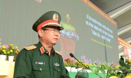 Bản tin 8H: Thủ tướng Chính phủ bổ nhiệm lại Phó Tư lệnh Quân khu 5