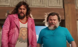 Thảm họa bị đổ bỏng ngô lên đầu khi xem phim