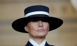 Bức ảnh của bà Melania Trump khiến nữ tỷ phú điêu đứng