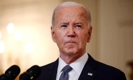 Cuốn sách vạch trần bí mật về ông Biden gây tranh cãi