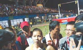 Vũ Thị Hương trong vòng vây của báo giới