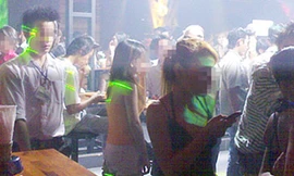 Khi sàn nhảy thành sàn đấu - P1