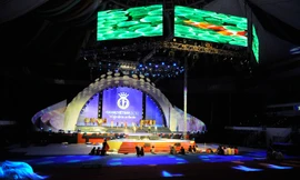 Sân khấu đêm chung kết HHVN 2012: Lộng lẫy, kỳ ảo